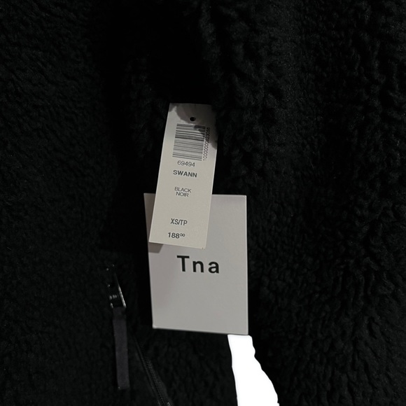 π NWT TNA Swann Jacket from Aritzia - Picture 9 of 9